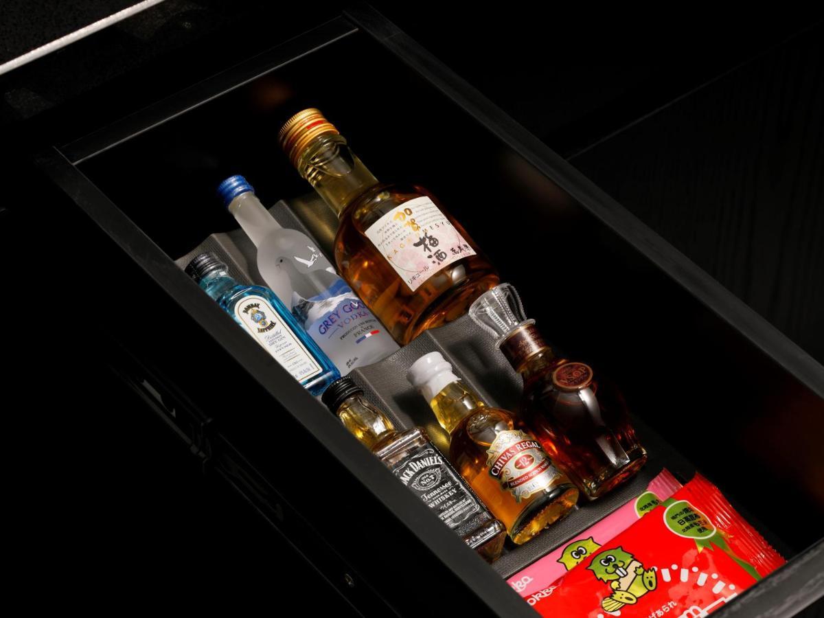 The Hotel Sanraku Kanazawa 21Th December 2022 Open 외부 사진 A mini-bar in a hotel room