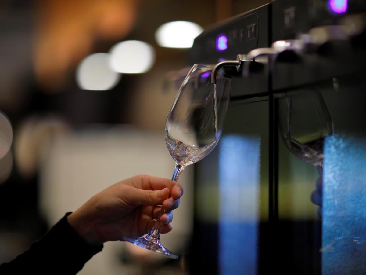 The Hotel Sanraku Kanazawa 21Th December 2022 Open 외부 사진 A wine dispenser